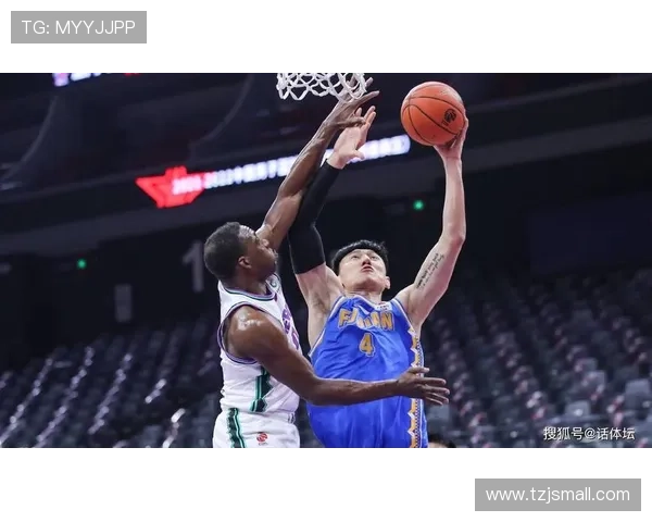 张知垚砍下27分13板董灏轰21分助攻六次助上海大胜湖北取关键一役