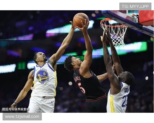 小弟埃奇库姆助力马克西狂砍35分三分球表现出色展现实力