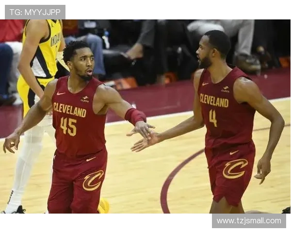 高炮台莫布里上半场表现出色贡献10分5板2助1帽三分命中率高达667